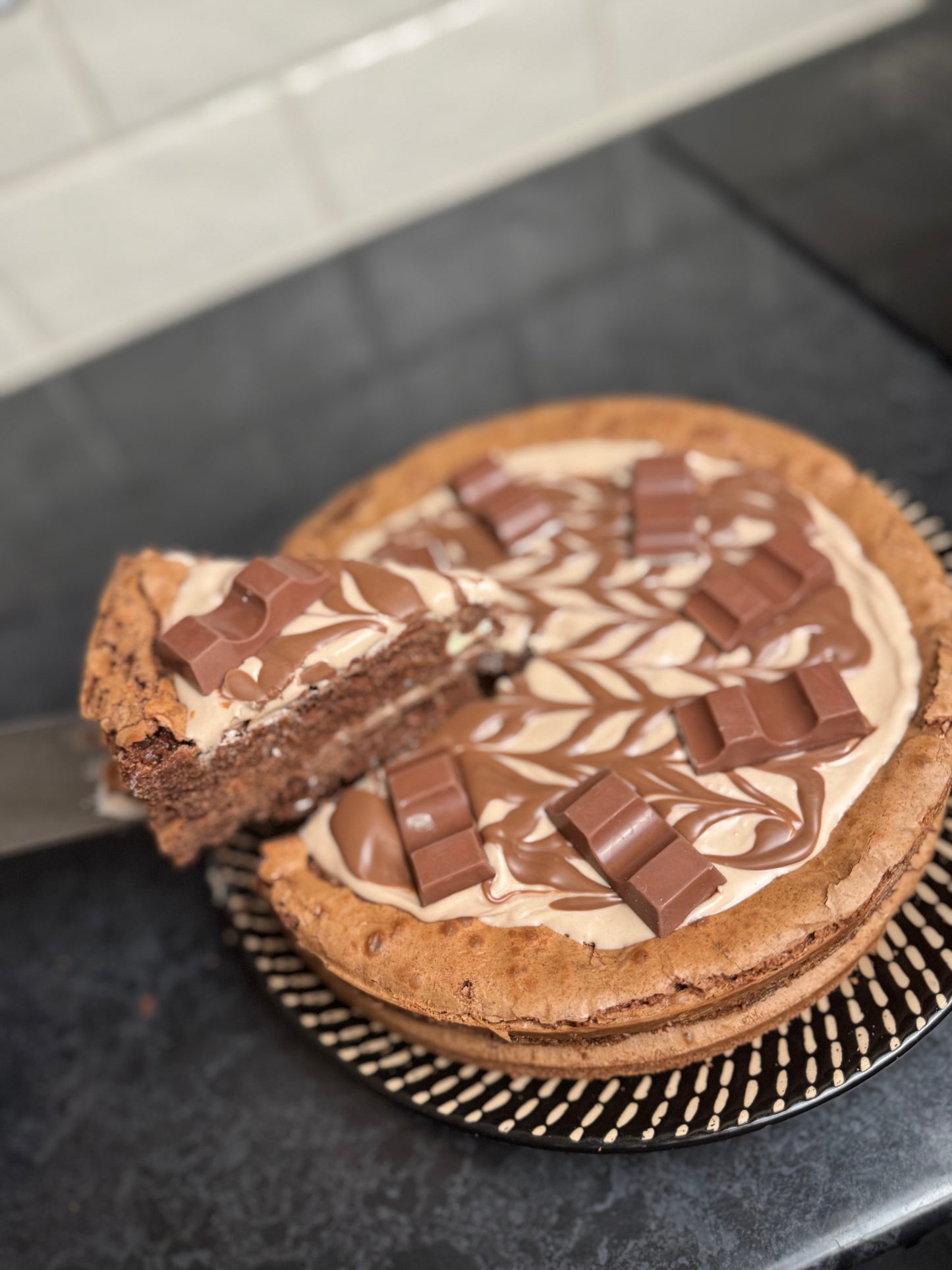 Kinder bar brownie cake (Recipe)